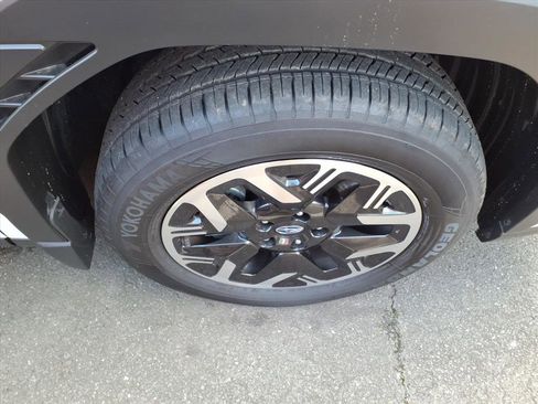 Certified 2025 Subaru Forester Premium image 3