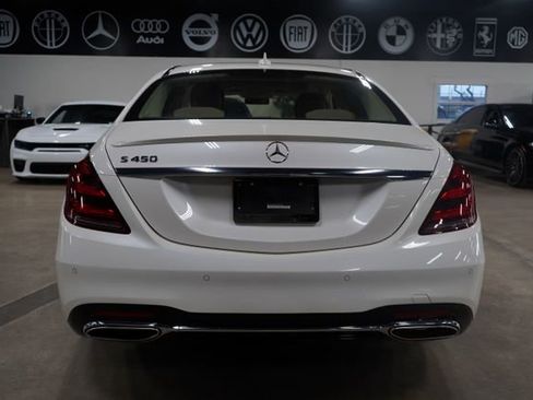 Used 2020 Mercedes-Benz S 450 Sedan image 4