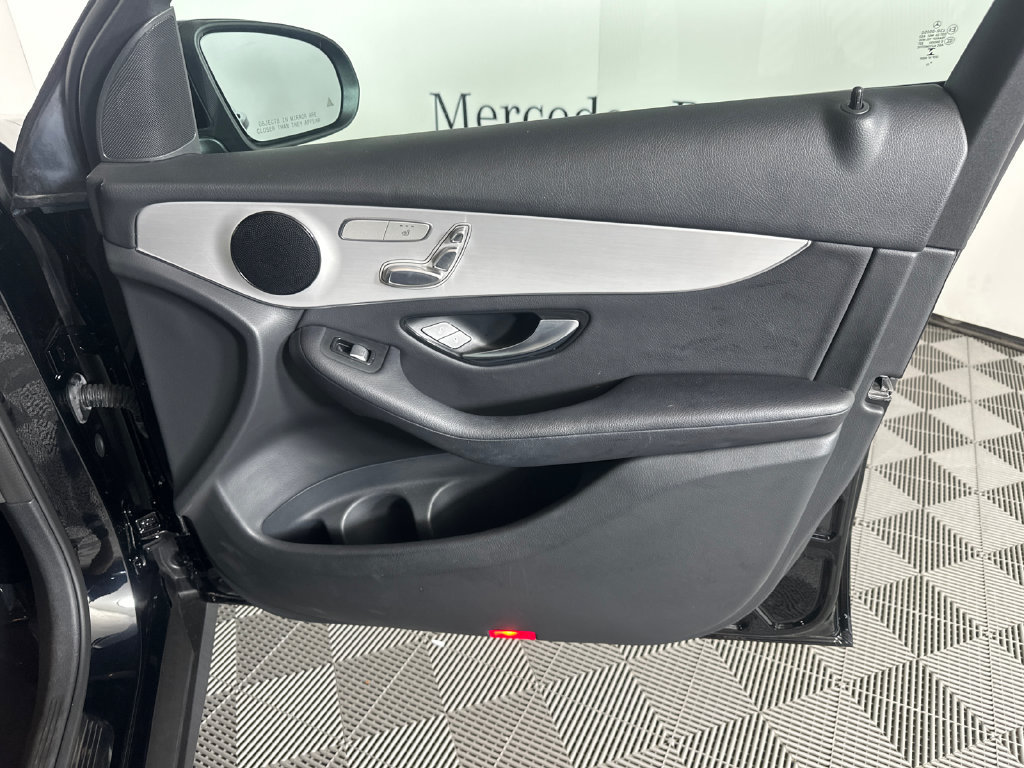 Used 2022 Mercedes-Benz GLC 300 image 15