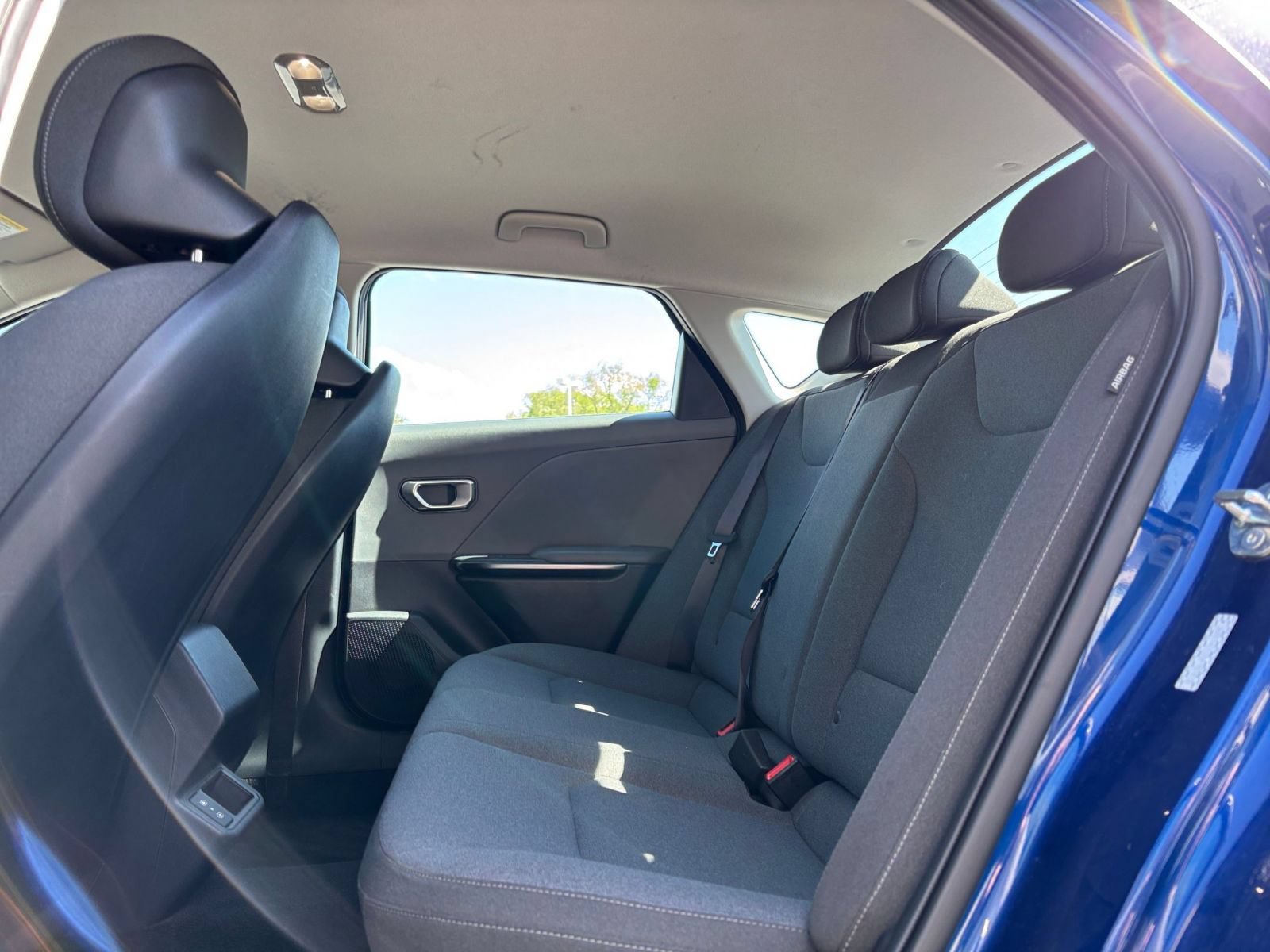 Used 2025 Kia K4 FWD image 24