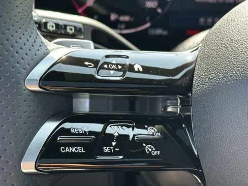 Certified 2026 Mercedes-Benz GLC 300 image 28