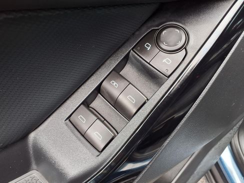 Used 2026 Chevrolet Equinox LT FWD image 17