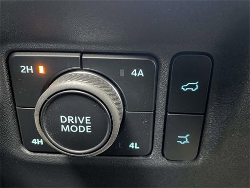 New 2025 Ford Expedition Max Platinum w/ Stealth Appearance Package image 9