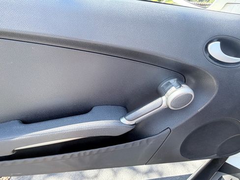 Used 2009 Mercedes-Benz SLK 350 image 17