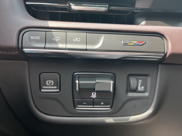 Used 2023 Cadillac Escalade V AWD/4WD image 26