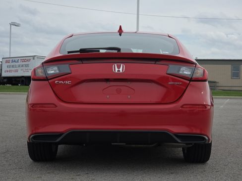 Used 2025 Honda Civic Sport image 16