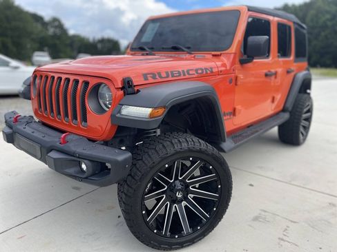 Used 2018 Jeep Wrangler Unlimited Rubicon AWD/4WD image 3