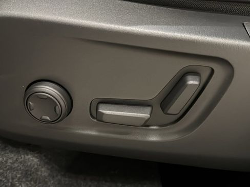 Used 2026 Volvo XC40 B5 Plus w/ Protection Package Premier image 24