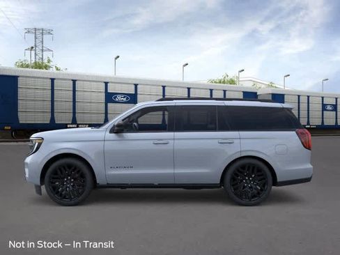 New 2026 Ford Expedition Platinum image 3