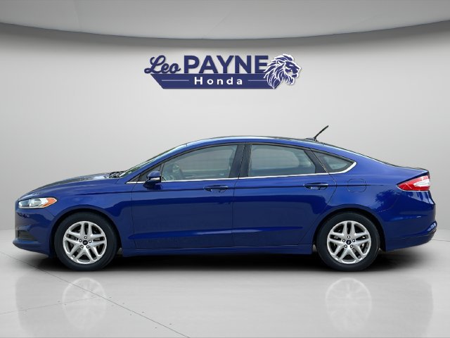 Used 2016 Ford Fusion SE FWD image 4