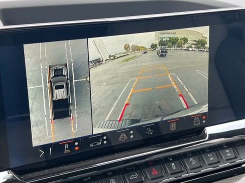 Certified 2025 Chevrolet Silverado 1500 ZR2 w/ Technology Package image 27