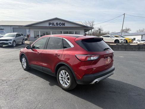 Used 2020 Ford Escape SE image 6