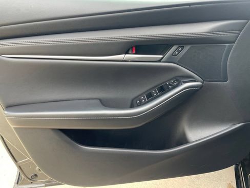 Used 2025 MAZDA MAZDA3 s FWD image 16