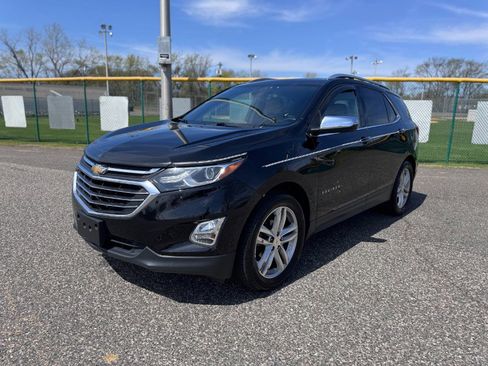 Used 2018 Chevrolet Equinox Premier image 1