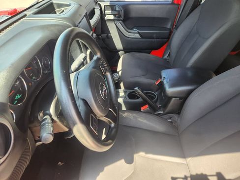 Used 2015 Jeep Wrangler Unlimited Sport AWD/4WD image 12