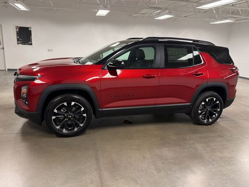 New 2026 Chevrolet Equinox RS w/ Convenience Package III FWD image 2