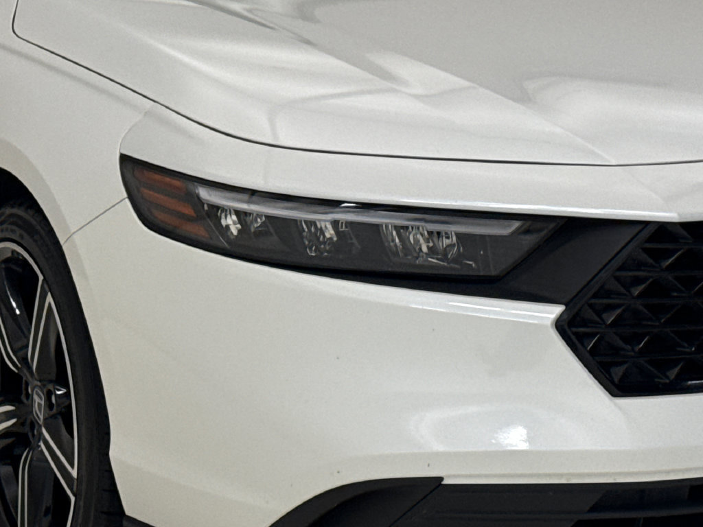 Certified 2025 Honda Accord Sport image 5