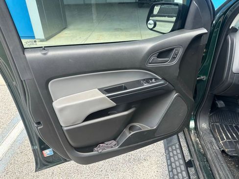 Used 2016 Chevrolet Colorado W/T w/ WT Convenience Package RWD image 5