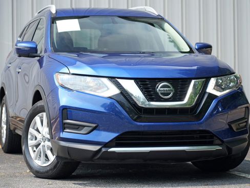 Used 2018 Nissan Rogue SV w/ Premium Package AWD/4WD image 2