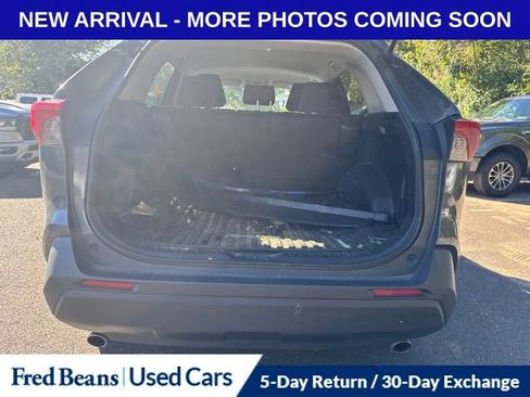 Used 2019 Toyota RAV4 LE w/ All Weather Liner Package AWD/4WD image 11