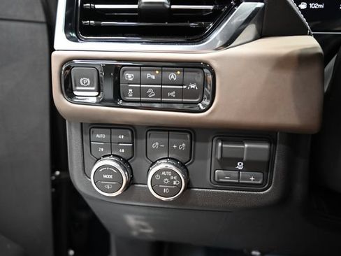 New 2026 GMC Yukon XL Denali Ultimate w/ LPO, Floor Liner Package AWD/4WD image 8
