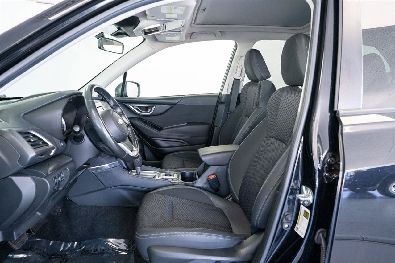 Used 2024 Subaru Forester Premium AWD/4WD image 11