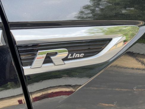 Used 2021 Volkswagen Tiguan SE R-Line FWD image 52