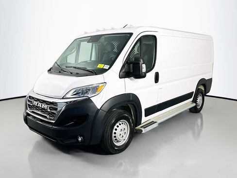 Used 2025 RAM ProMaster 2500 w/ U-Haul Equipment Group FWD image 3