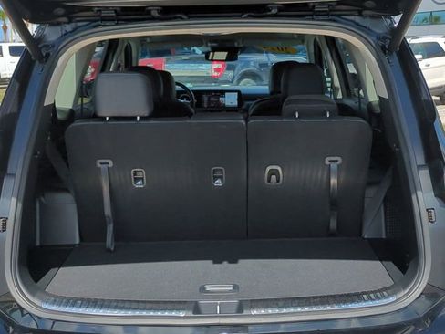 Used 2024 Kia Telluride SX w/ Towing Package image 13