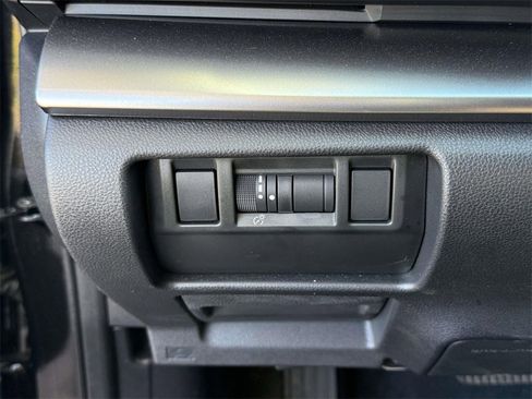 Used 2024 Subaru Impreza 2.0i Sport image 11