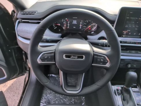 New 2026 Jeep Compass Latitude AWD/4WD image 23