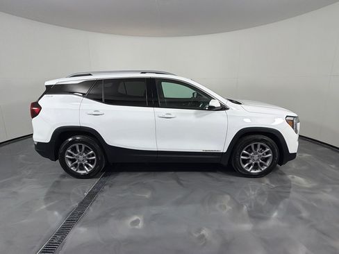 Used 2022 GMC Terrain SLT w/ LPO, Floor Liner Package FWD image 4