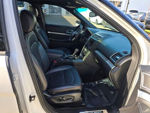 Used 2016 Ford Explorer Sport w/ Equipment Group 401A image 11