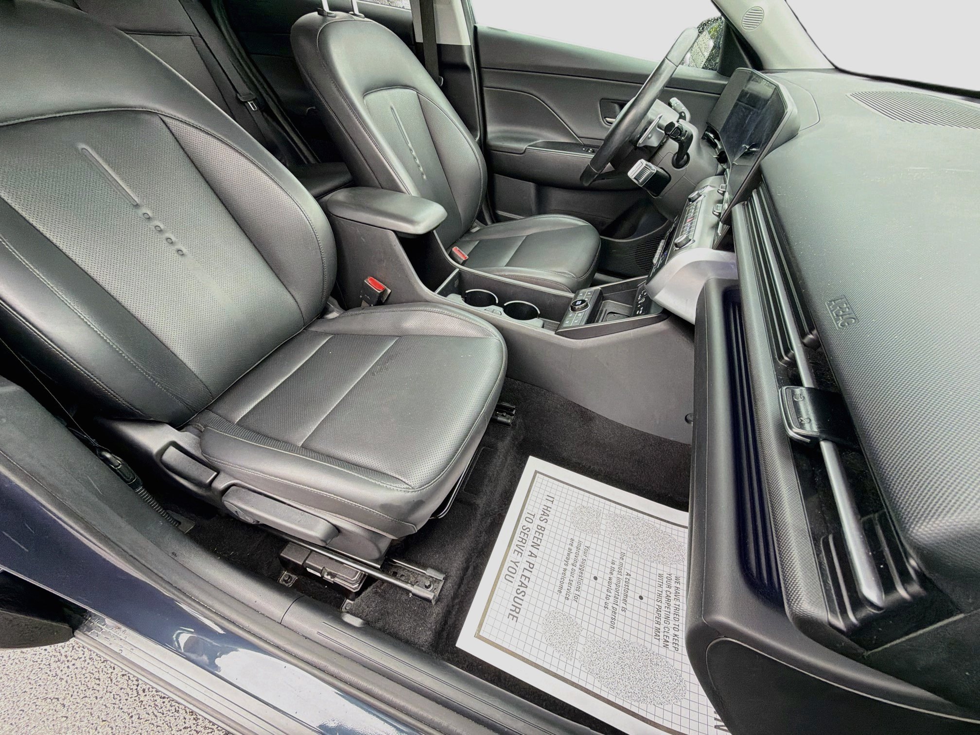 Used 2024 Hyundai Kona Limited FWD image 15