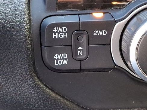 Used 2024 RAM 2500 Big Horn image 27