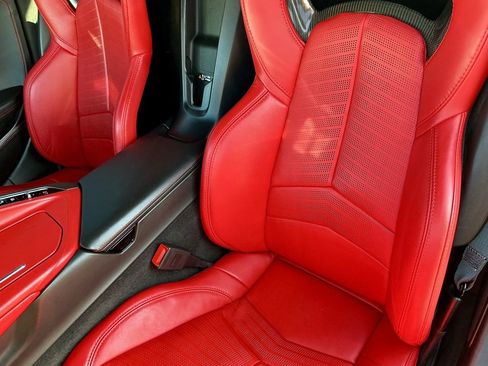 Used 2024 Chevrolet Corvette Stingray Premium Cpe w/ 3LT image 36