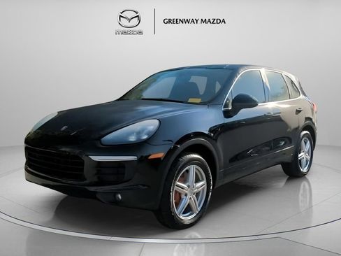 Used 2016 Porsche Cayenne AWD/4WD image 9