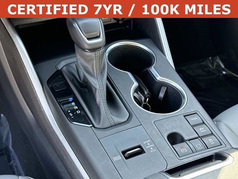 Used 2023 Toyota Highlander Bronze Edition AWD/4WD image 23