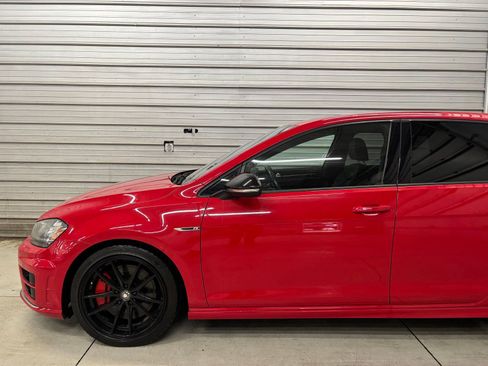 Used 2016 Volkswagen Golf R 4-Door AWD/4WD image 3