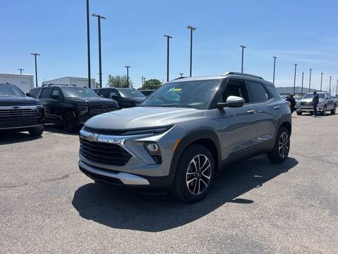New 2026 Chevrolet TrailBlazer LT FWD image 6