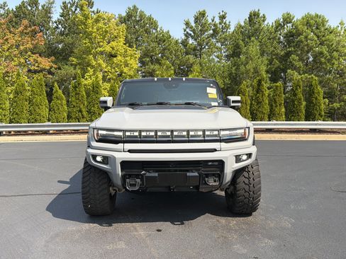 Used 2024 GMC Hummer EV 3X w/ LPO, Illumination Package AWD/4WD image 10