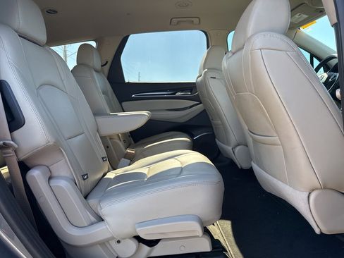Used 2020 Buick Enclave Premium image 15
