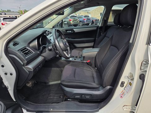 Used 2018 Subaru Outback 2.5i Premium AWD/4WD image 9