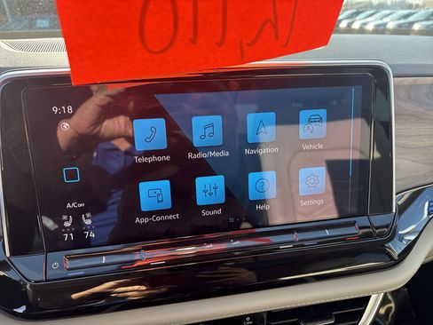 Used 2026 Volkswagen Atlas SE image 18