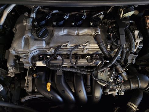 Used 2022 Toyota Corolla LE FWD image 30