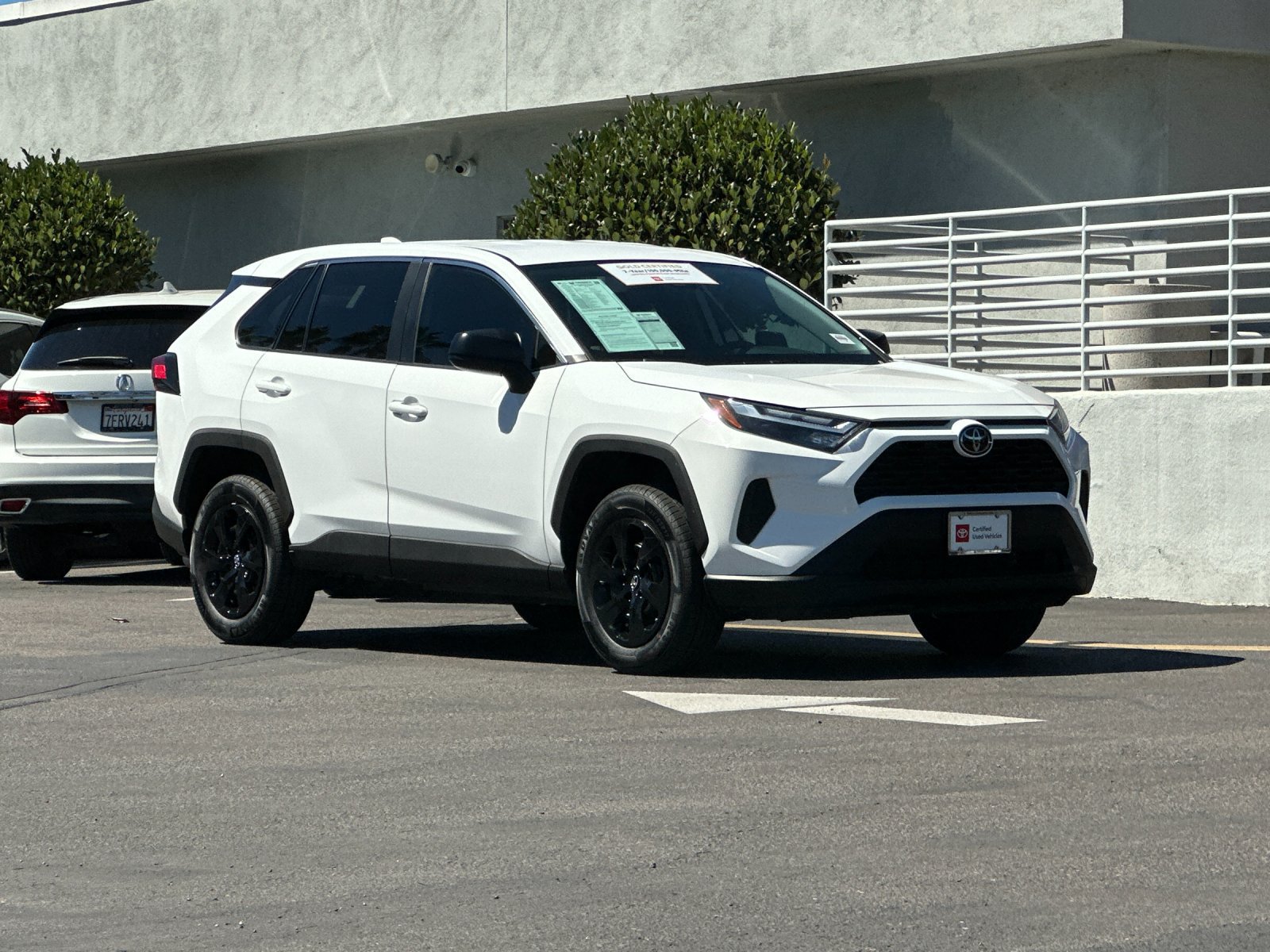 Used 2025 Toyota RAV4 LE FWD image 8