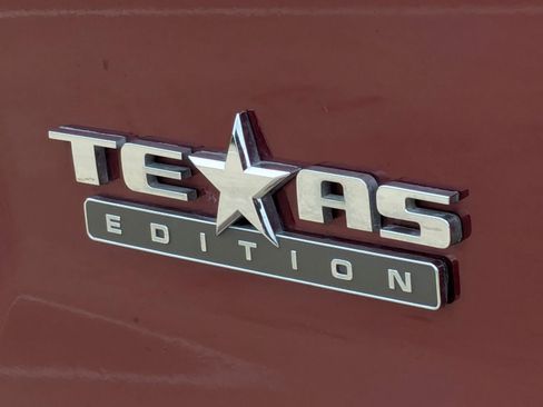 Used 2017 Chevrolet Silverado 1500 LT w/ Texas Edition image 10