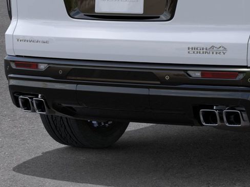 New 2026 Chevrolet Traverse High Country image 14