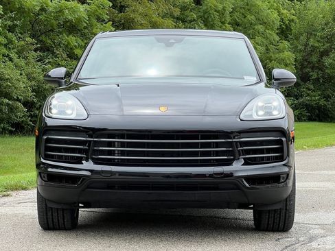 Certified 2023 Porsche Cayenne AWD/4WD image 6