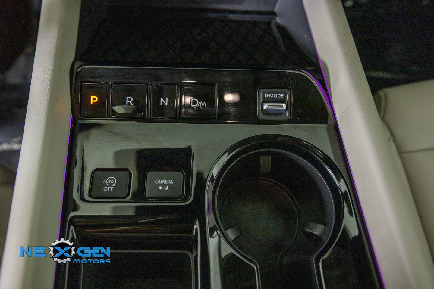 Used 2025 Nissan Murano SL AWD/4WD image 24